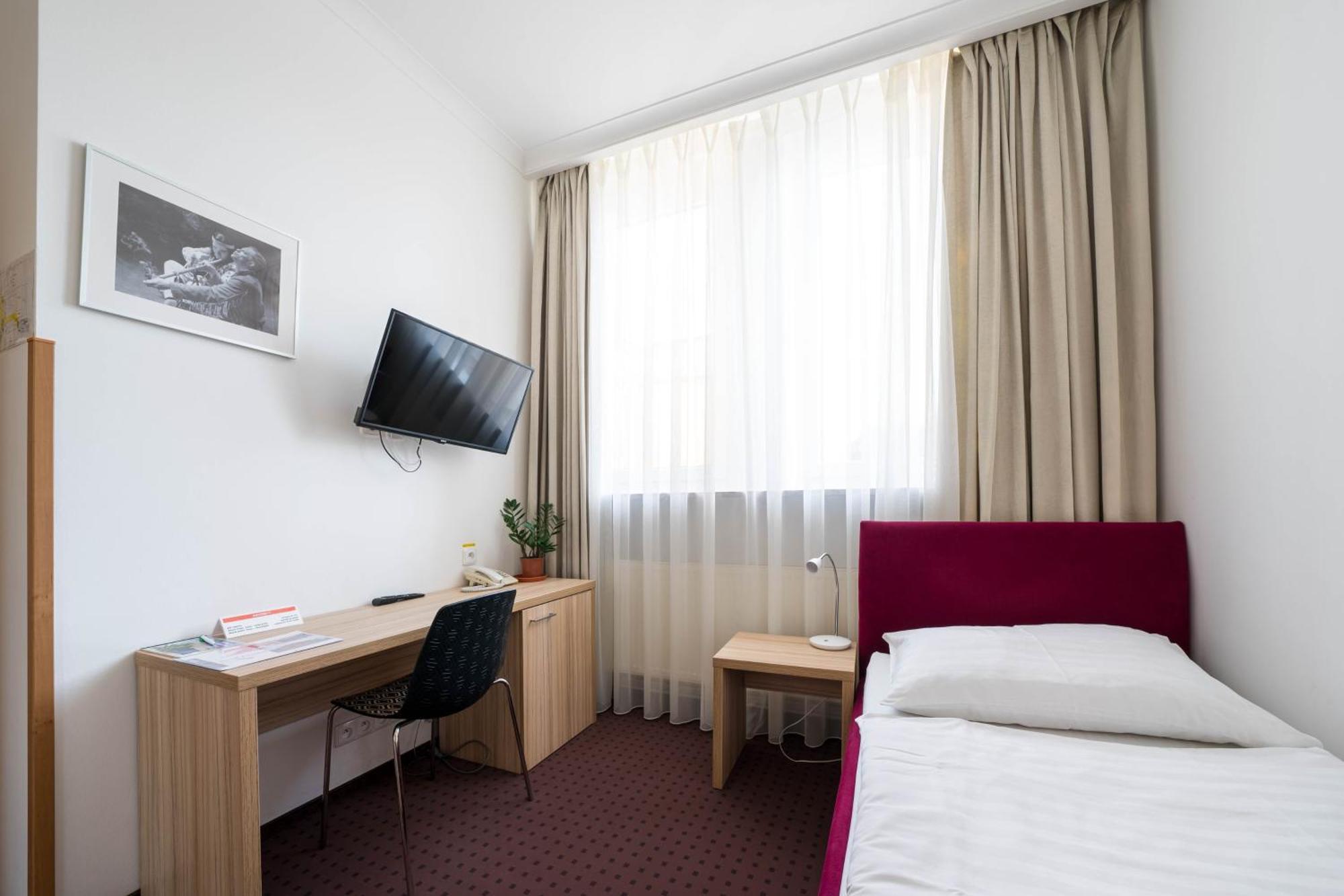 Mini Hotel Akord Ostrava Exterior foto